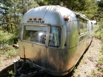 For Sale: 1973 Airstream Sovereign International Land Yacht