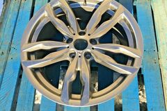Selling with online payment: BMW 20''Style 434M Front Wheel Rim Light Alloy Double Spoke New