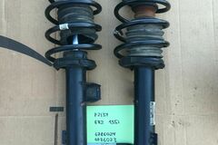 Selling with online payment: BMW 8-13 E88 E82 135i 128i FRONT STRUT SHOCK ABSORBER SET 97K KM