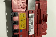 Selling with online payment: BMW 3 Series e90 e92 Base Distribution Fuse Box Unit
