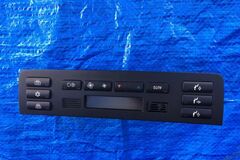 Selling with online payment: BMW 330i E46 climate control unit