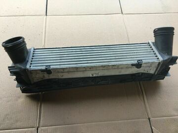 Selling with online payment: BMW 335i N54 N55 Intercooler E82 E90 Rad OEM