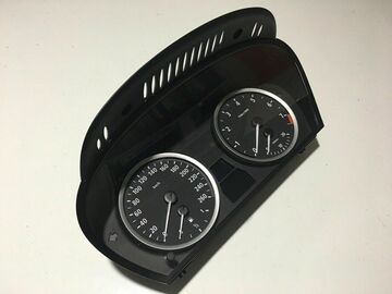 Selling with online payment: BMW 5 SERIES E60 INSTRUMENT CLUSTER SPEEDOMETER KMH