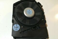 Selling with online payment: BMW E90 3 SERIES FRONT LEFT DRIVER UNDER SEAT SUBWOOFER SPEAKER