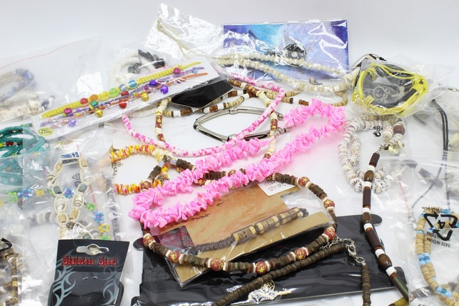Huge Value 200 Piece Assorted Brand New Jewelry Lot