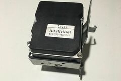 Selling with online payment: BMW X1 E84 09-14 ABS PUMP