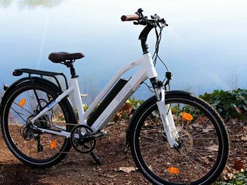 Daily Rate: Enjoy Brisbane, Teneriffe, New Farm for the Day on Cool E-Bike