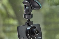 Buy Now:  Dash Cam with 2.7" Display Screen Mixed lot MSRP $1995