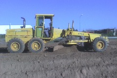 En alquiler: Alquilo motoniveladora John Deere 670-A