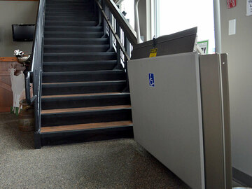 SPECIALTY: Xpress II - Inclined Platform Lift
