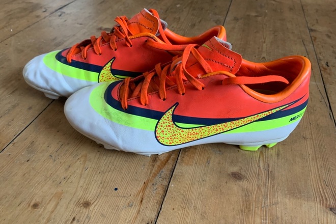 Children's Size 4 - Nike Mercurial Football Boots (blades) - Loopeto