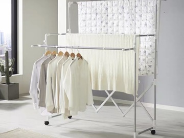 For Sale: Brand new Folding removable clothes hanger