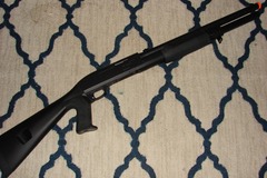 Selling: Airsoft spring shotgun