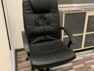 Gebruikte apparatuur: Bureau stoel
