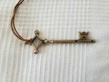 Selling with online payment: Attack on Titan: Eren's key pendant [US free shipping]