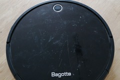 Faire offre: Aspirateur robot Bagotta 0819 à réparer 
