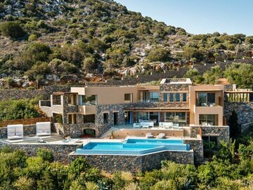 Villas For Rent: Daios Cove Mansion  |  Daios Cove Resort  |  Crete