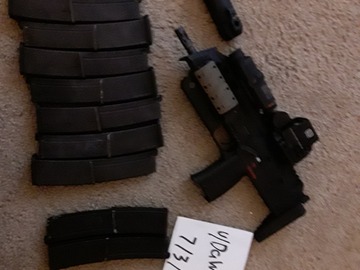 Selling: H&K KWA MP7 w/ 7 GG Mags and 2 Co2 Mags