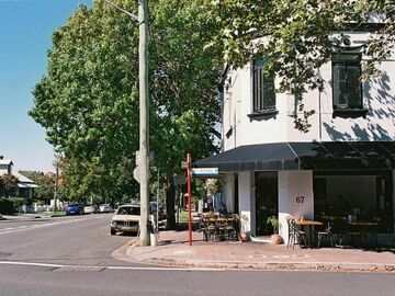 Walk-in: Relaxed cafe for your relaxing workday 