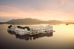 Suites For Rent: Shambhu Prakash Presidential Suite  |  Taj Lake Palace  |  India