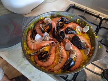 Selling: Seafood Spanish Paella 