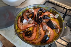 Selling: Seafood Spanish Paella 