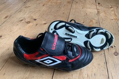 FREE: Size 4 - Umbro Football Boots