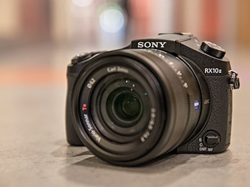 For Rent: Sony RX10 Mk2 (4k camera 24-200mm Lens F2.8)