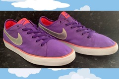 FREE: Nike court trainers size 7