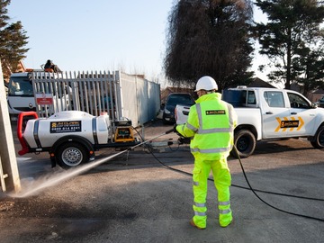 Weekly Equipment Rental: Jet Washing and Dust Suppression Bowser Unit 