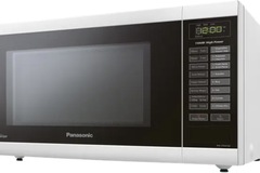 For Sale: Panasonic Microwave Oven: NN-ST641W for Sale only 180NZD