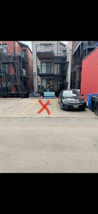 Chicago IL, Giant Outdoor Space in Wrigleyville / Lakeview