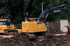 Renting out equipment (w/o operator): Deere excavator