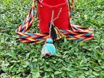 Productos : BOLSO TEJIDO 