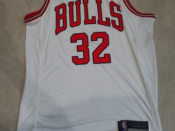 Selling A Singular Item: Chicago Bulls #32 Kris Dunn Nike Aeroswet
