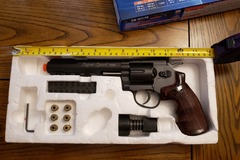 Selling: WG M702 Sport CO2 Airsoft Revolver