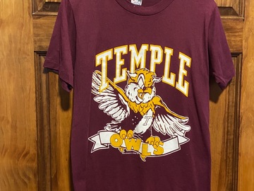 Selling A Singular Item: Vintage 80’s Mens Small Red Temple Owls Crewneck Teeshirt