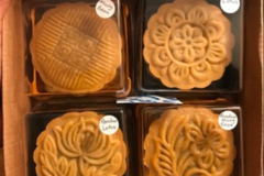 Selling: Mooncakes - with Pumpkin Seeds