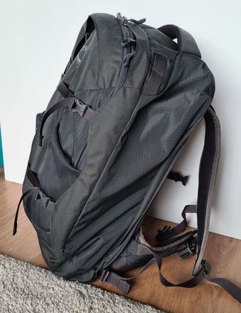 Osprey Farpoint 40 reppu / rinkka