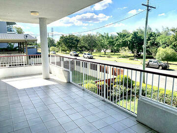 Renting out:   Rockhampton QLD ,Fabulous unit on the Riverbank, Rockhampton