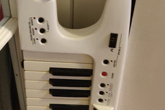 Vuokraa tuote: Roland AX-7 kitara keyboard