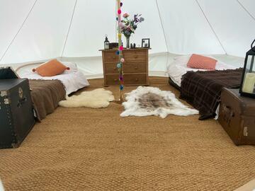 Renting out with online payment: Beautiful bell tents available 6 meter, 5 meter and 4 meter