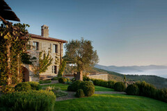 Villas For Rent: Bell’Aria  |  Castello di Reschio Estate  |  Umbria