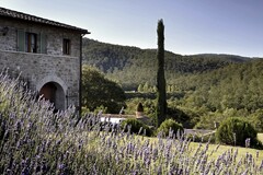Villas For Rent: Piantaverna  |  Castello di Reschio Estate  |  Umbria