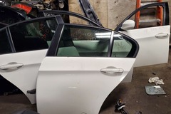 Selling with online payment: B0128 2010 BMW 328 E90 rear driver door