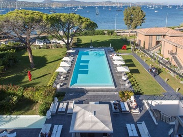 Villas For Rent: WOOD Villa  |  Kube Hotel  |  Saint-Tropez