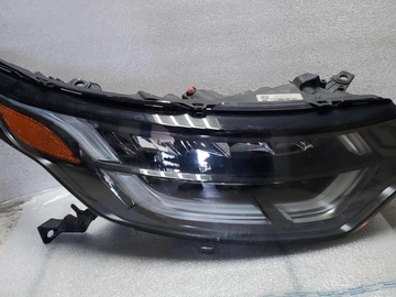 Selling with online payment: B0148 2020 Land Rover Discovery passenger headlight