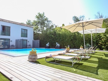 Villas For Rent: IBIZA Villa  |  Kube Hotel  |   Saint-Tropez