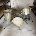 Selling with online payment: Ludwig 1964 Drum Set