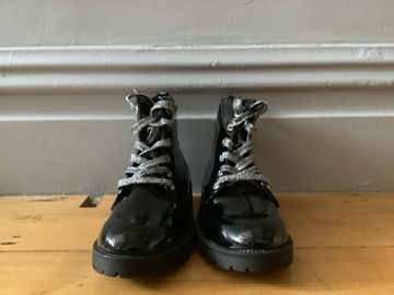 SELL: Primark Black patent shoes BNWT